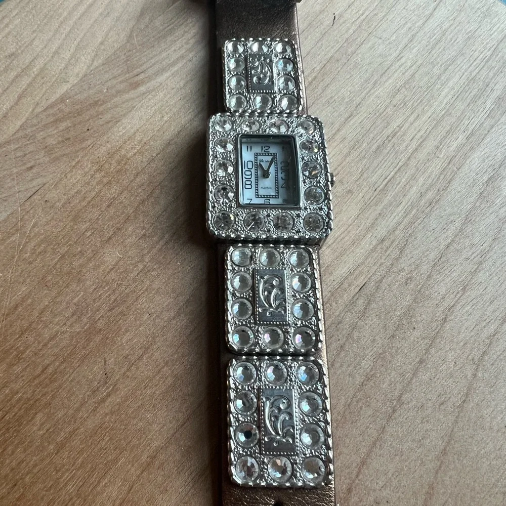 Geneva platinum ladies rhinestone rectangular fashion watch NEW BATTERY
